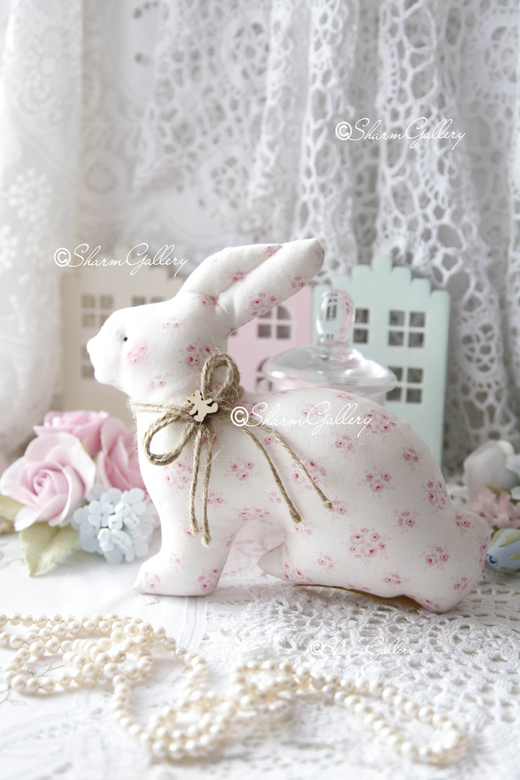 Зайчик интерьерный нежно розовый.