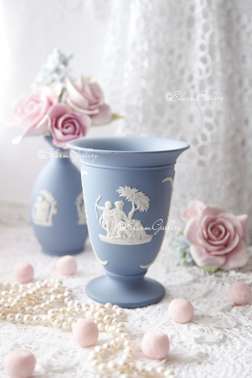 Ваза - кубок 13см, фарфор WEDGWOOD, Англия.