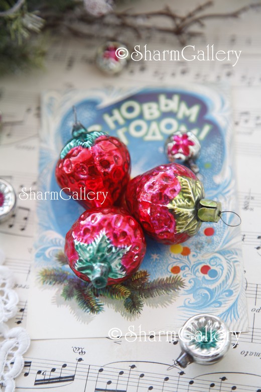 Набор елочных игрушек ягоды "Клубничка" стекло, СССР, 3шт.