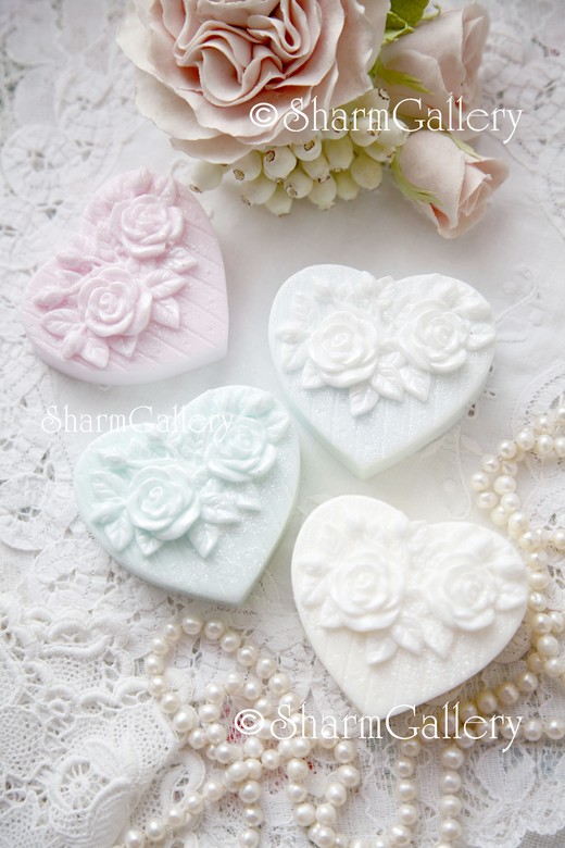 "Сердце с розами", мыло ручной работы.