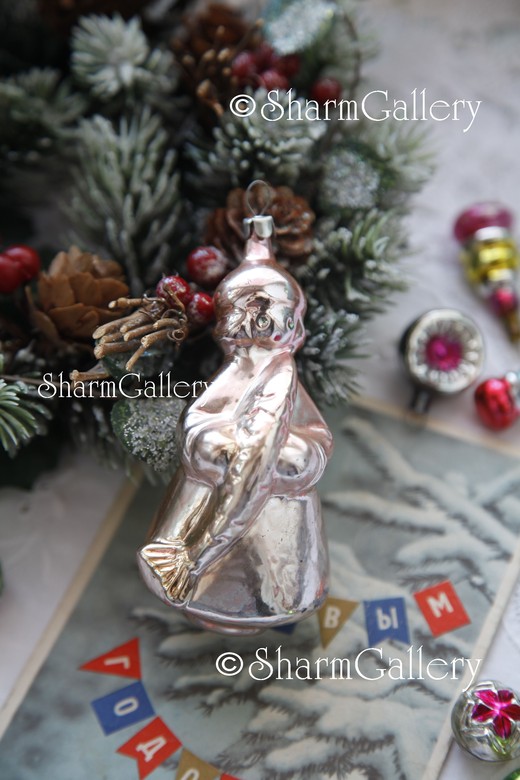 "Емеля с щукой". "По щучьему велению". Елочная игрушка, стекло, СССР.