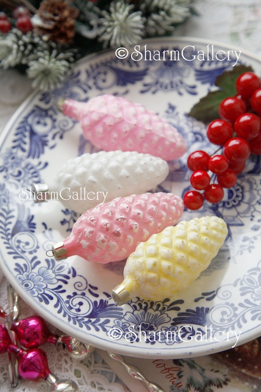 Набор елочных игрушек "Сахарные шишки".  СССР. 4шт.