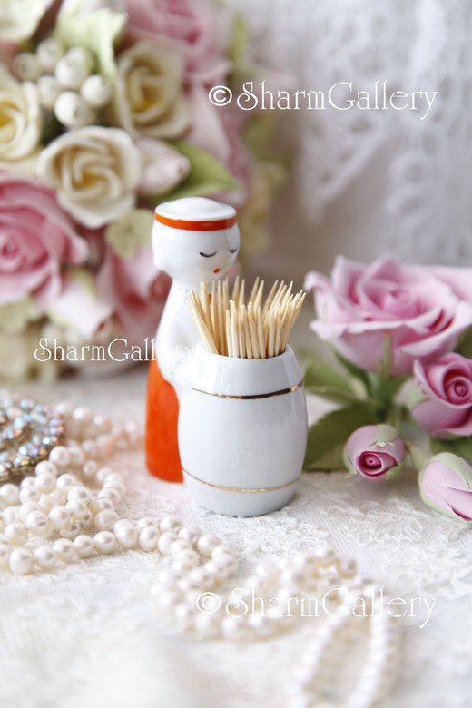 Подставка для зубочисток, фарфор. Рига, СССР