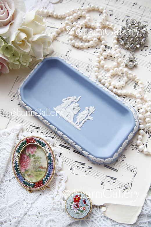 Прямоугольное блюдо, поднос, подставка, бисквитный  голубой фарфор WEDGWOOD Веджвуд Англия.