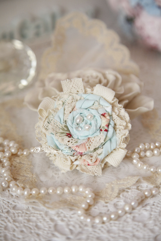 "Мята со сливками". Брошь, ручной работы.