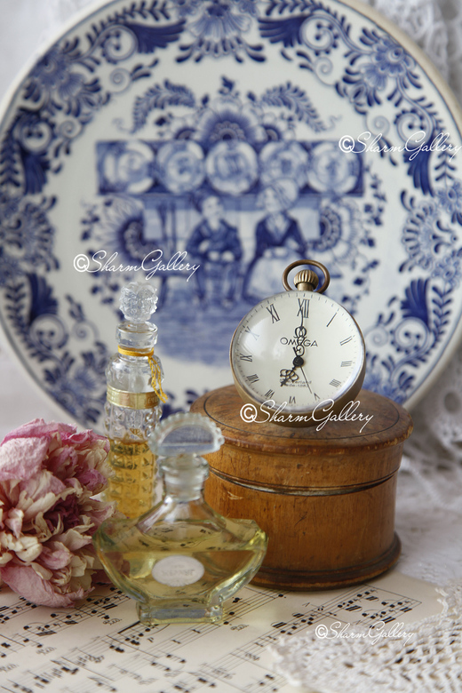 Старинные часы настольные шар - сфера OMEGA, механика.