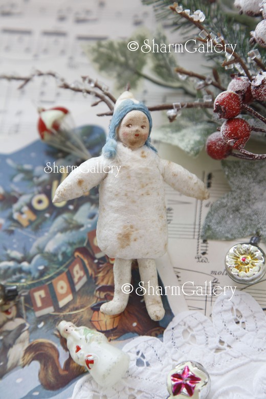 Антикварная елочная игрушка из ваты "Девочка". СССР