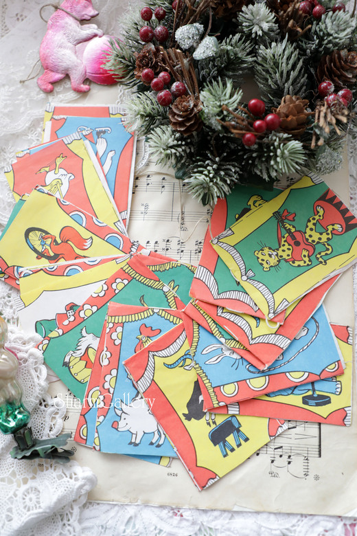 Новогодняя бумажная гирлянда - флажки "Звери", СССР. 22шт.