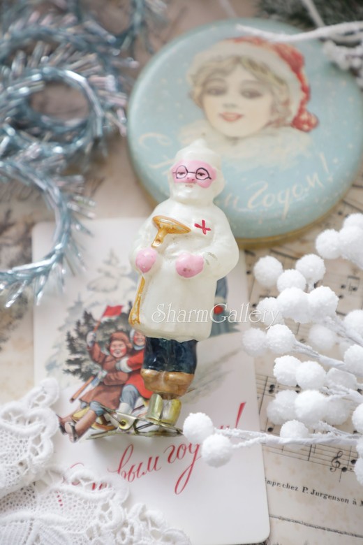 "Доктор Айболит". №7. Старинная елочная игрушка на прищепке.