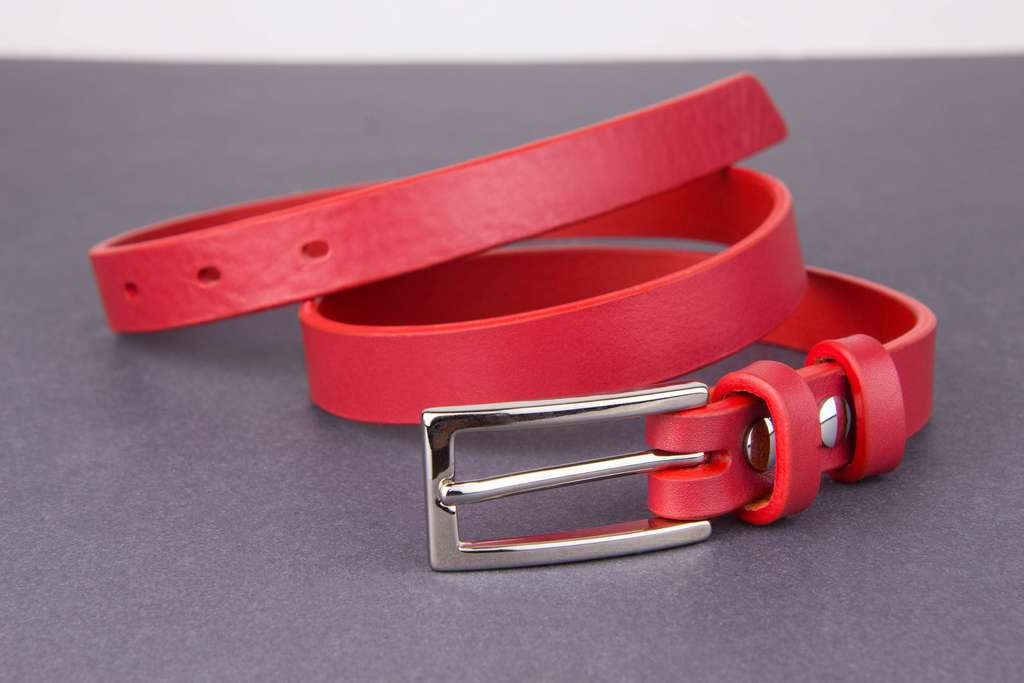 Кожаный женский ремень