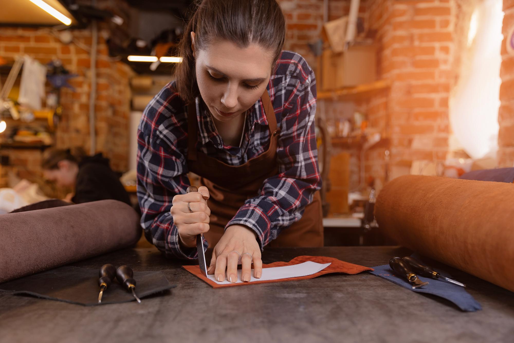 "Картхолдер". Мастер-класс по кожевенному делу