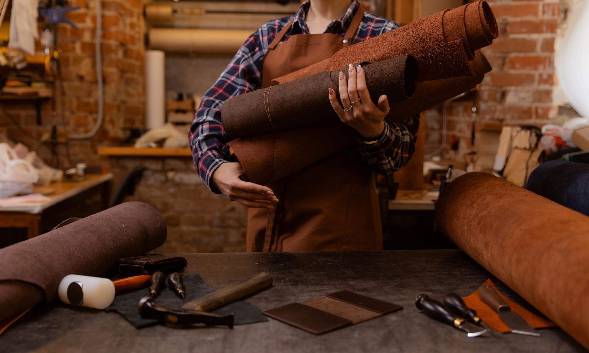 "Обложка на паспорт". Мастер-класс по кожевенному делу