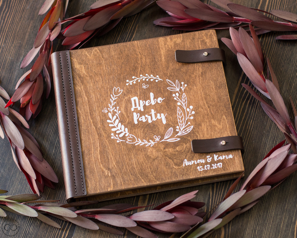 Книга квадратная