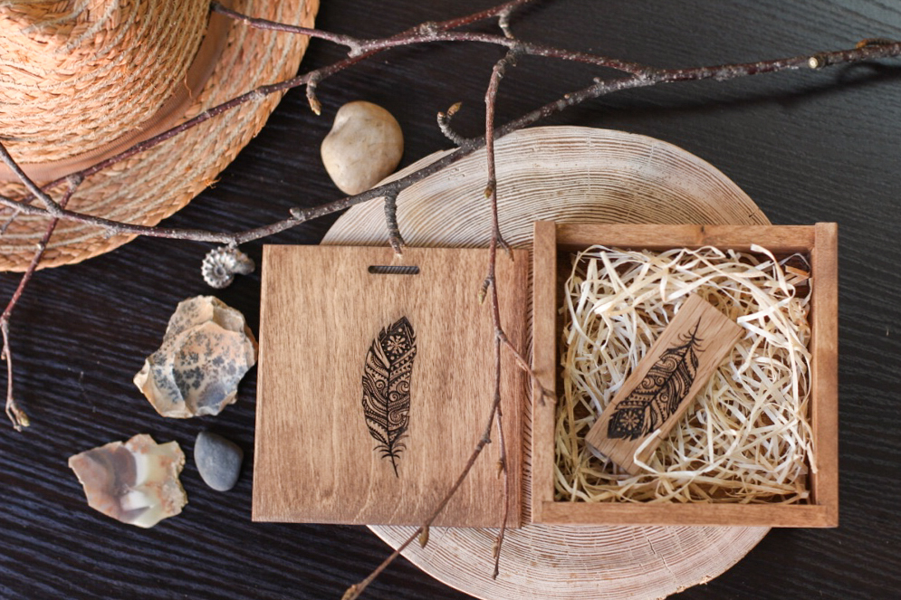 Флешбокс "Слайд-мини" из дерева от 640 р.