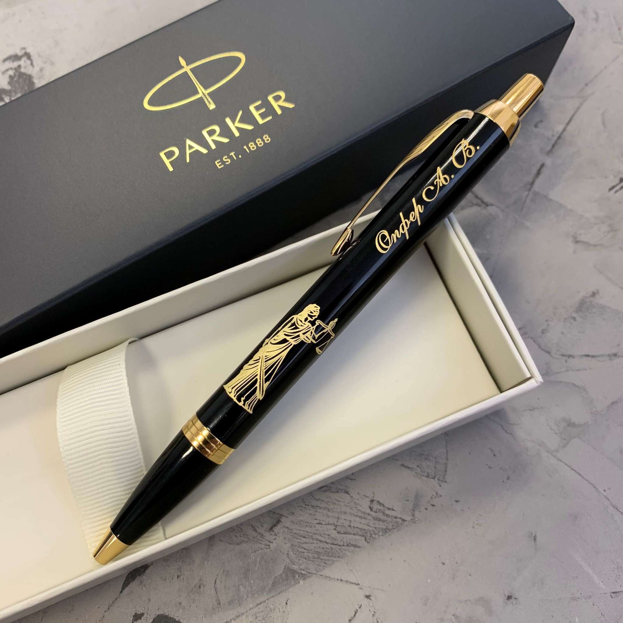 Шариковая ручка Parker IM Metal Black GT