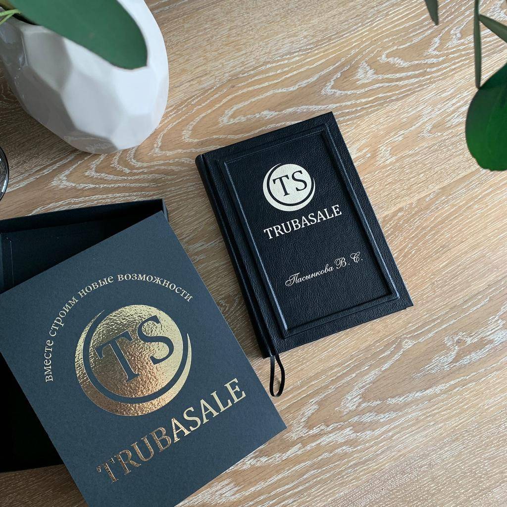 Именной ежедневник с гравировкой логотипа и инициал, эко кожа А5