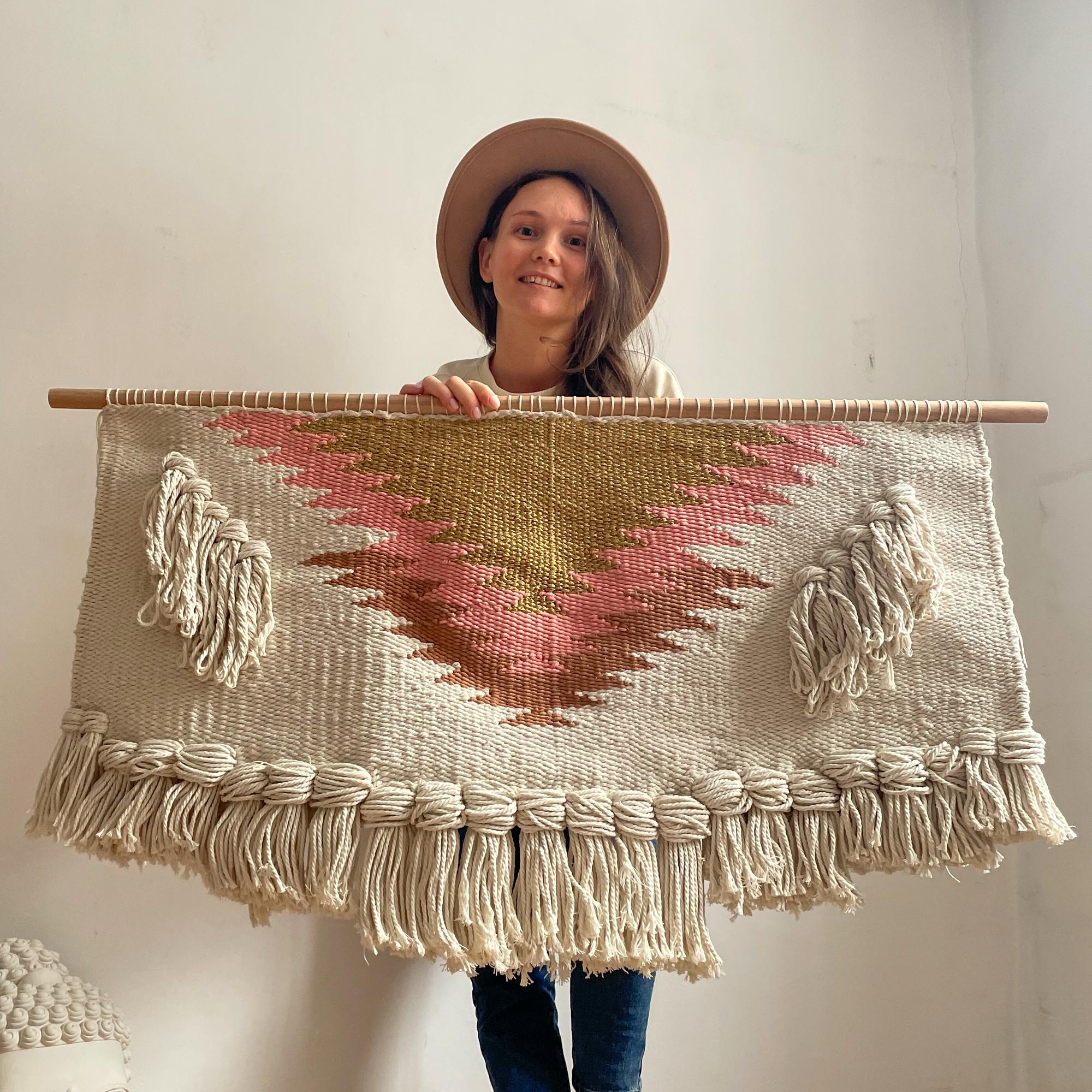 Настенное панно, гобелен "Виникунка"