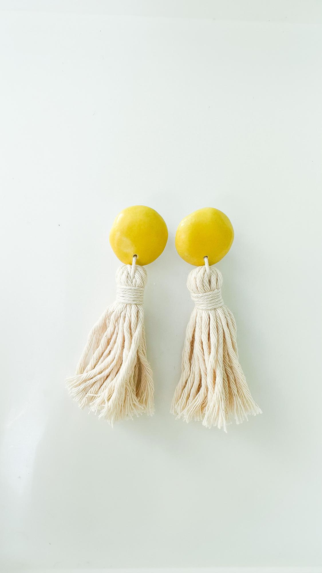 Серьги-кисти с керамической бусиной Жёлтые