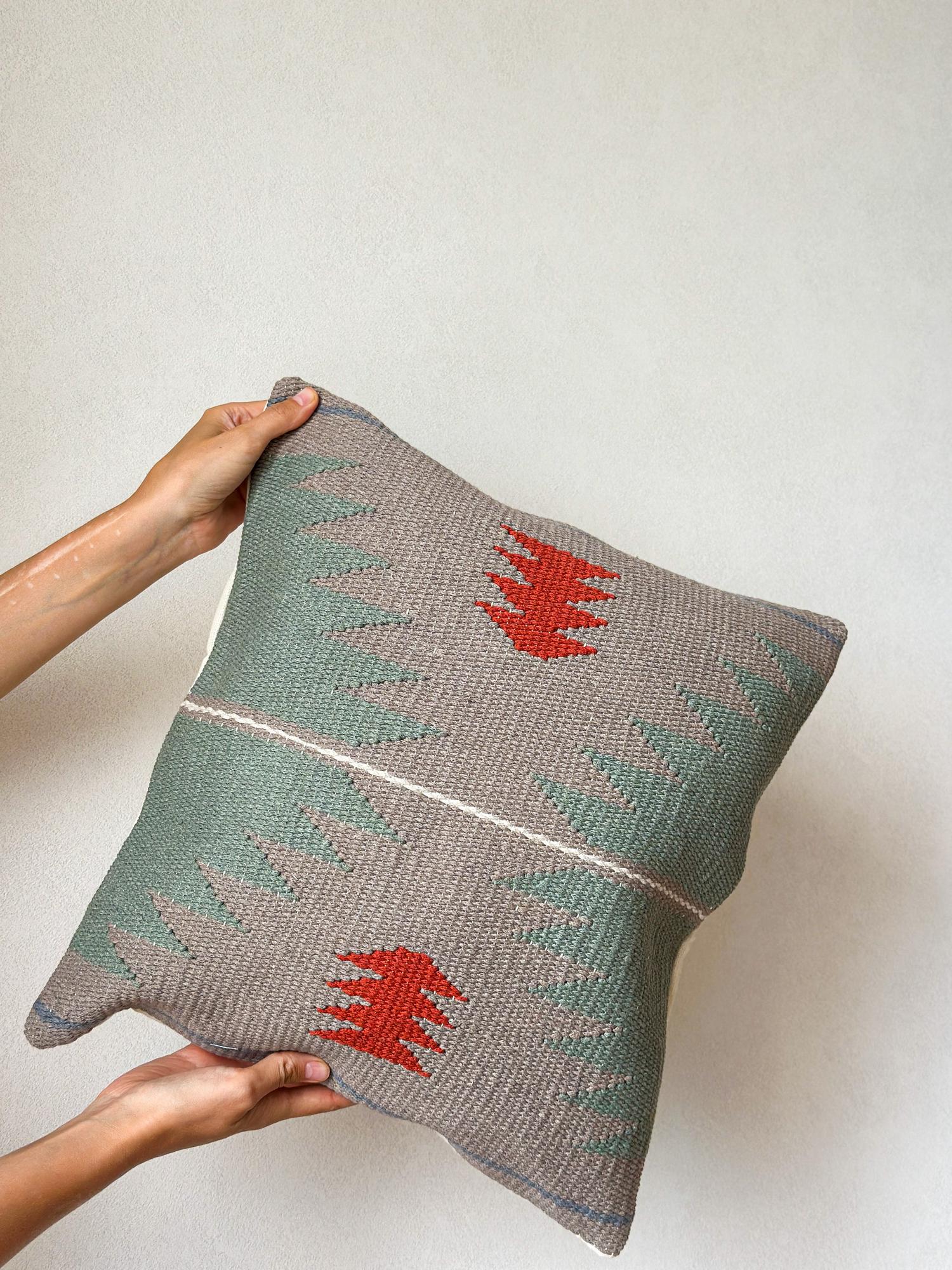 Тканый чехол для подушки 40*40