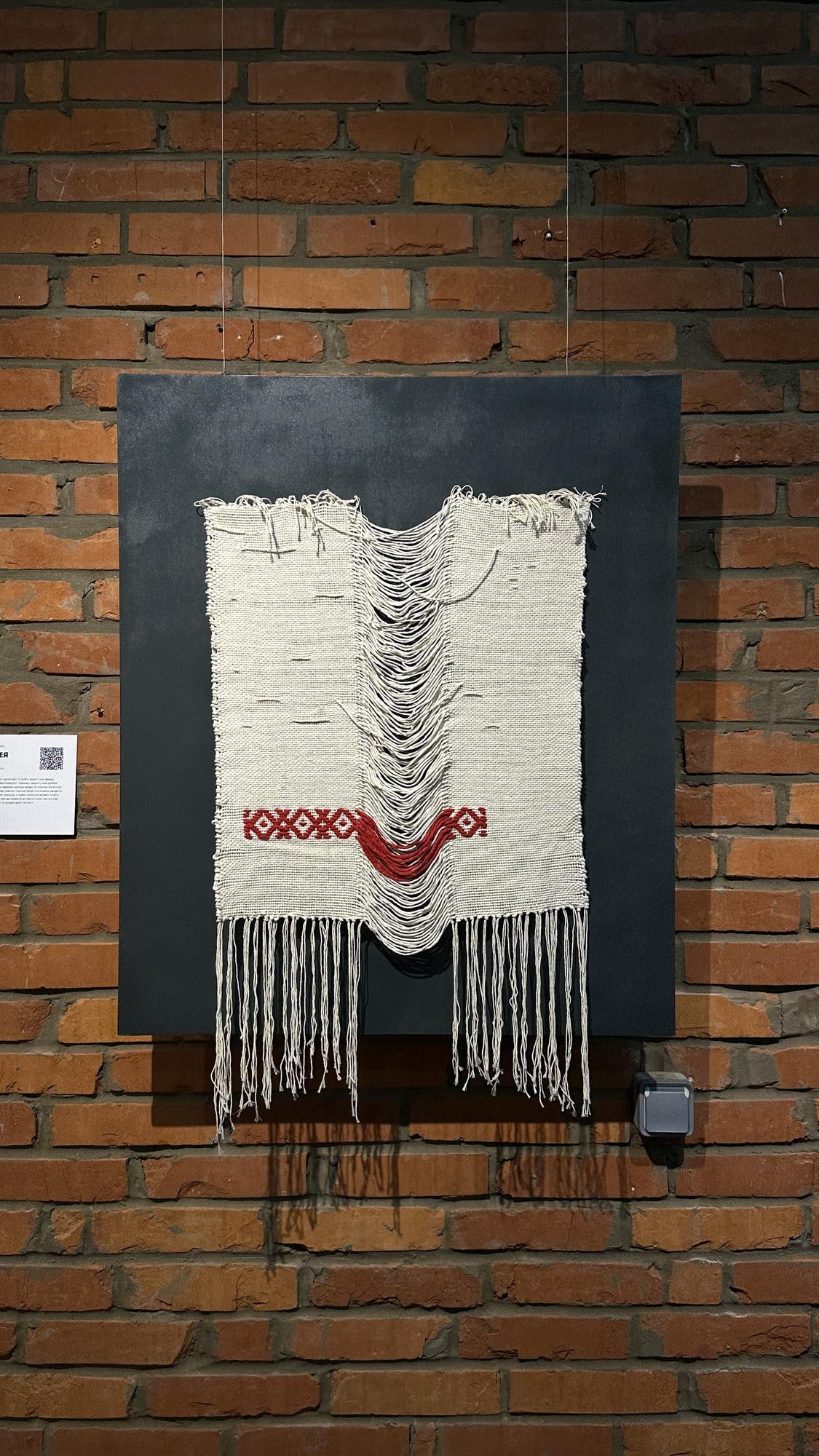 Панно из серии  "Верея", с узором 900 х 760 мм