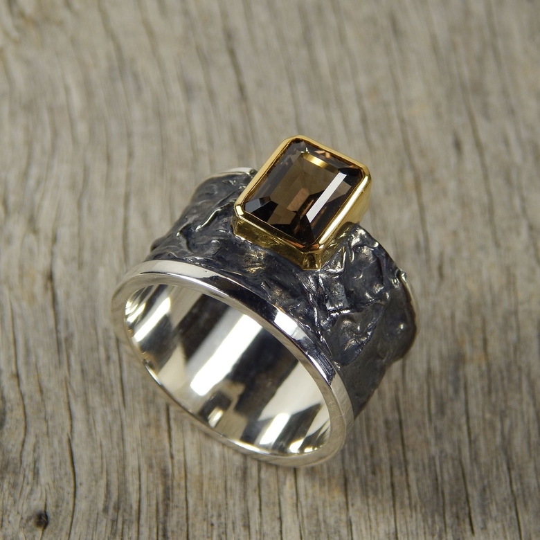 Мужское кольцо из серебра