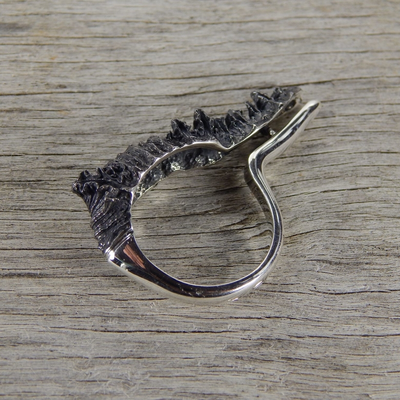 Серебряное кольцо с оксидированием