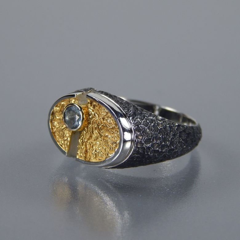 Серебряное кольцо с топазом