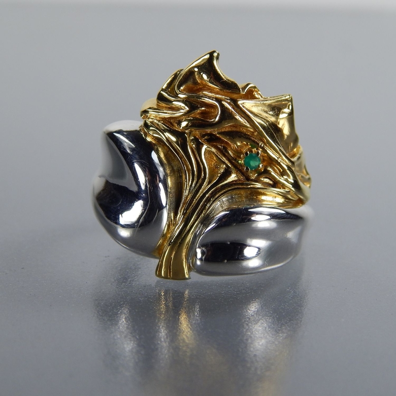 Серебряное кольцо с ониксом