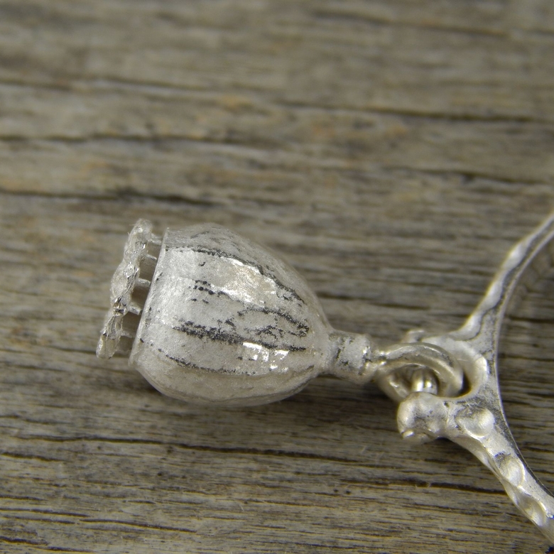 Серебряный мак