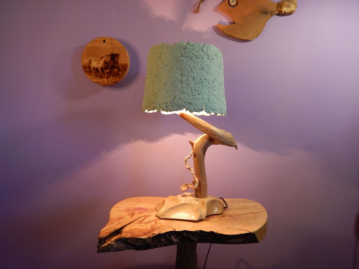 Настольный светильник