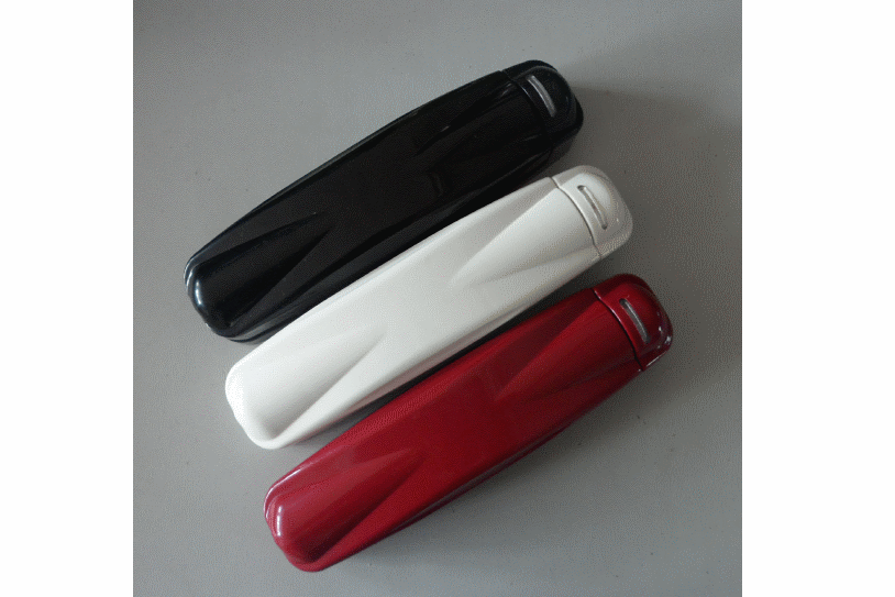 Фонарик гостиничного типа работает от батареек