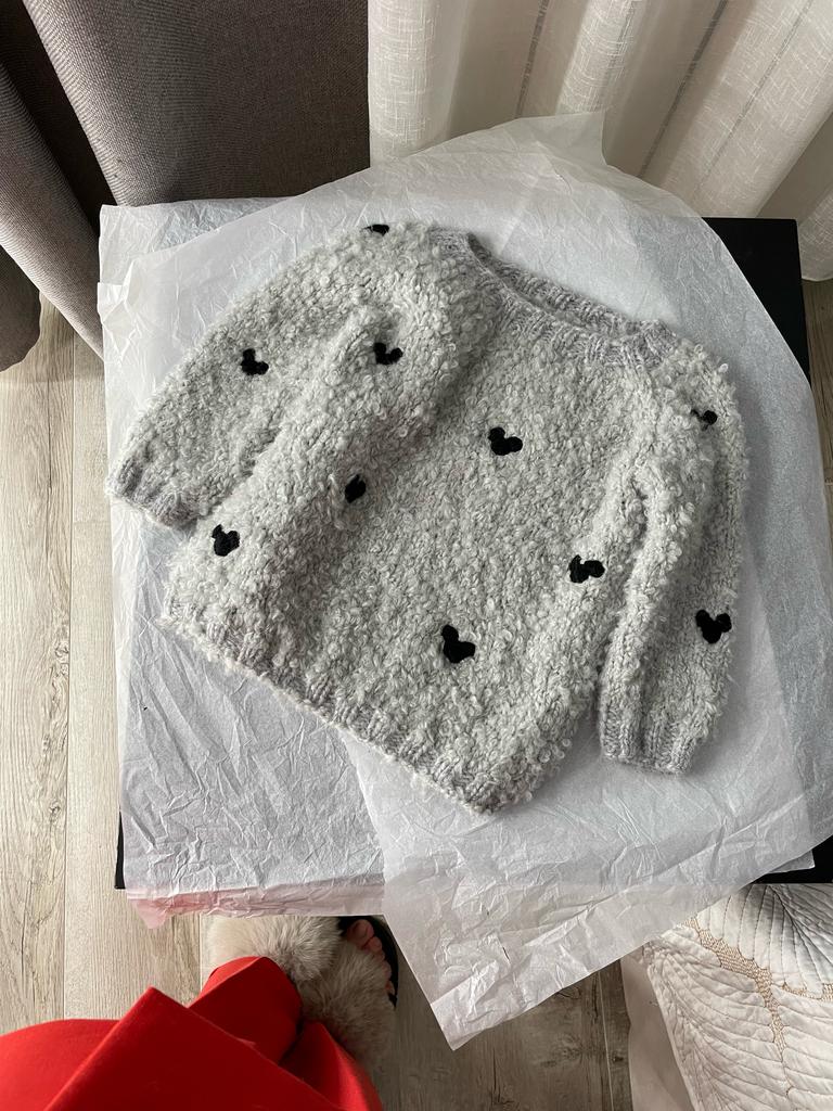 Видеокурс по вышивке сердец и микки маусов