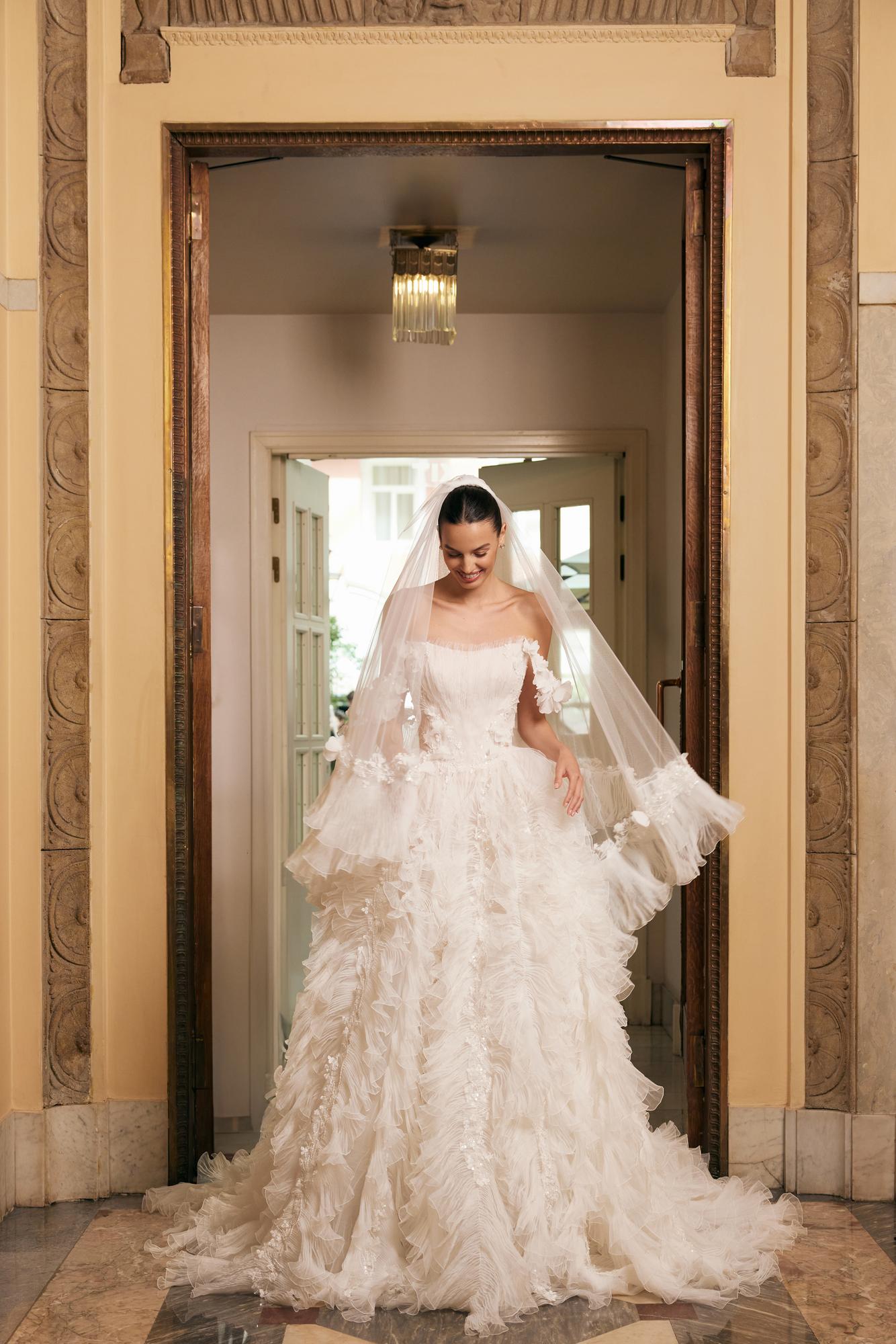 Свадебное платье LAURA