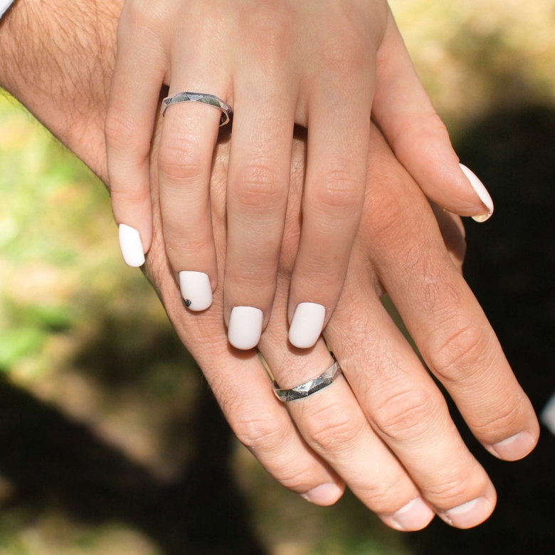 Обручальные кольца "Матовые грани" с грубой поверхностью