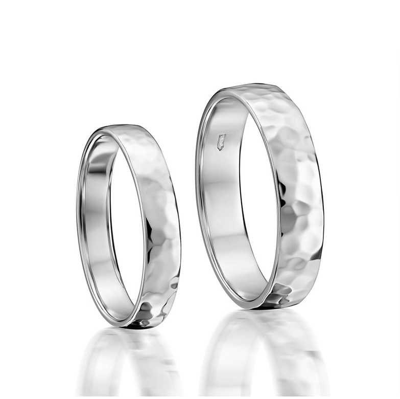 Обручальные кольца с рябью