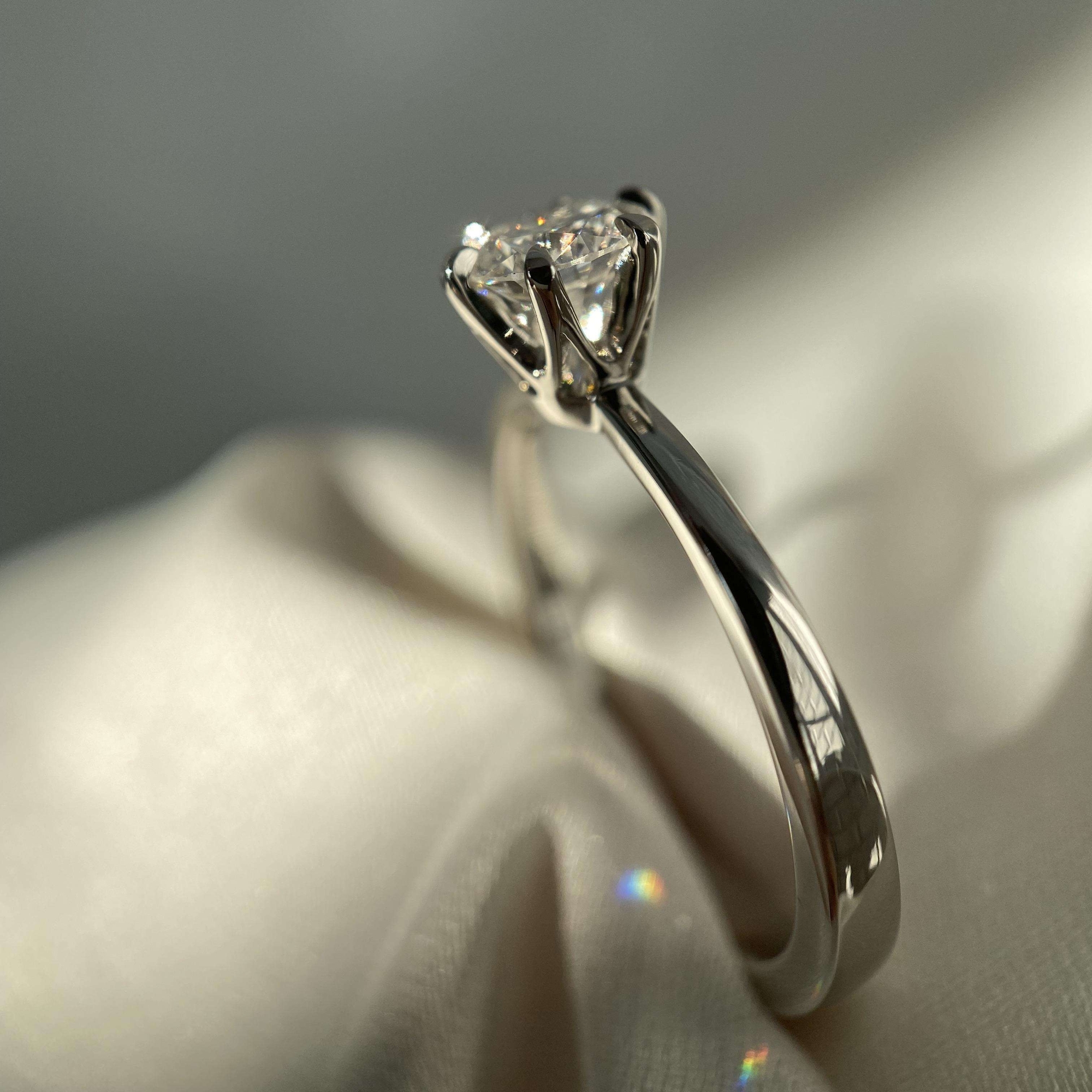 Помолвочное кольцо с бриллиантом круг 0,5 кт (5 мм)