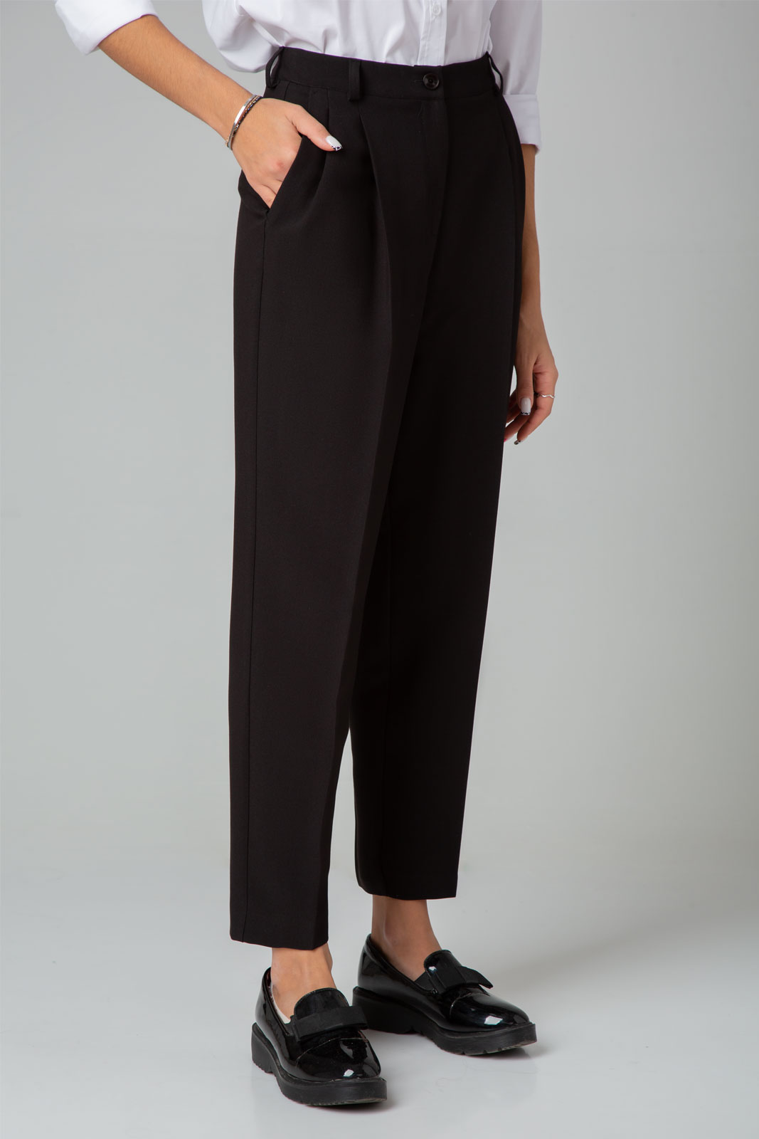 Брюки 310 черный цвет 42-52