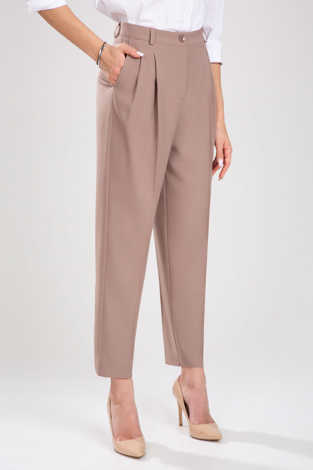 Брюки 310 песочный цвет 42-52