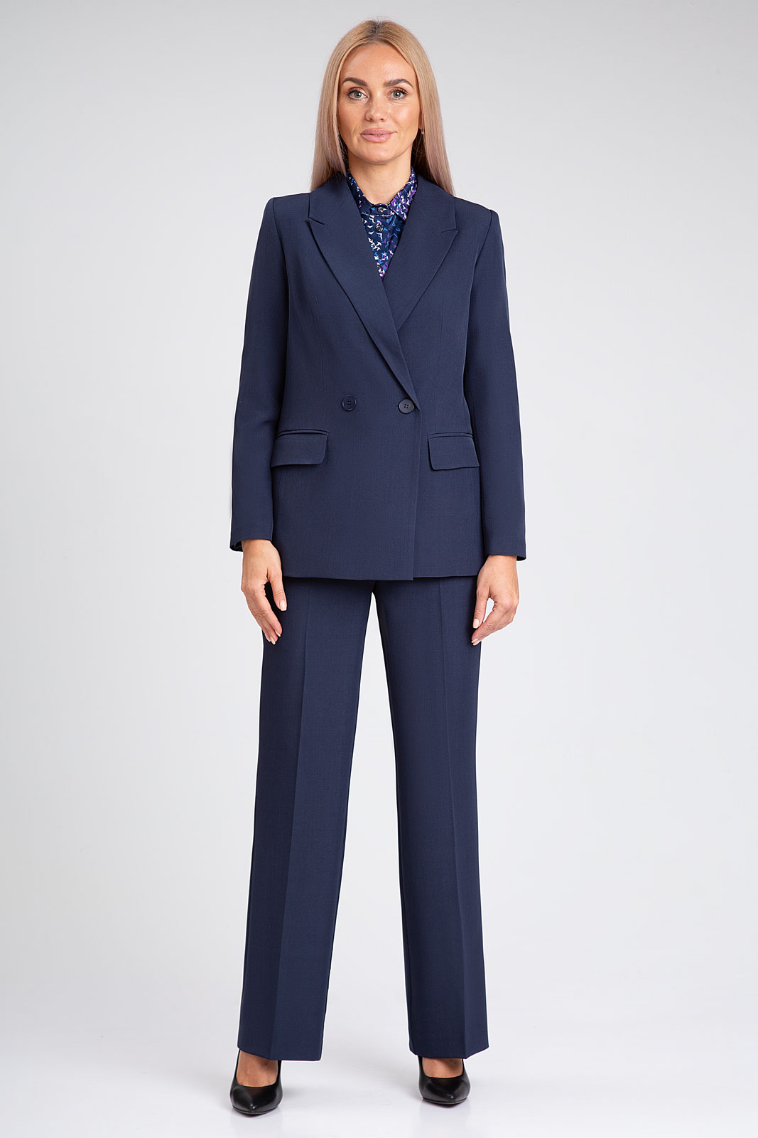 Костюм брючный 10609 темно-синий цвет 42-52