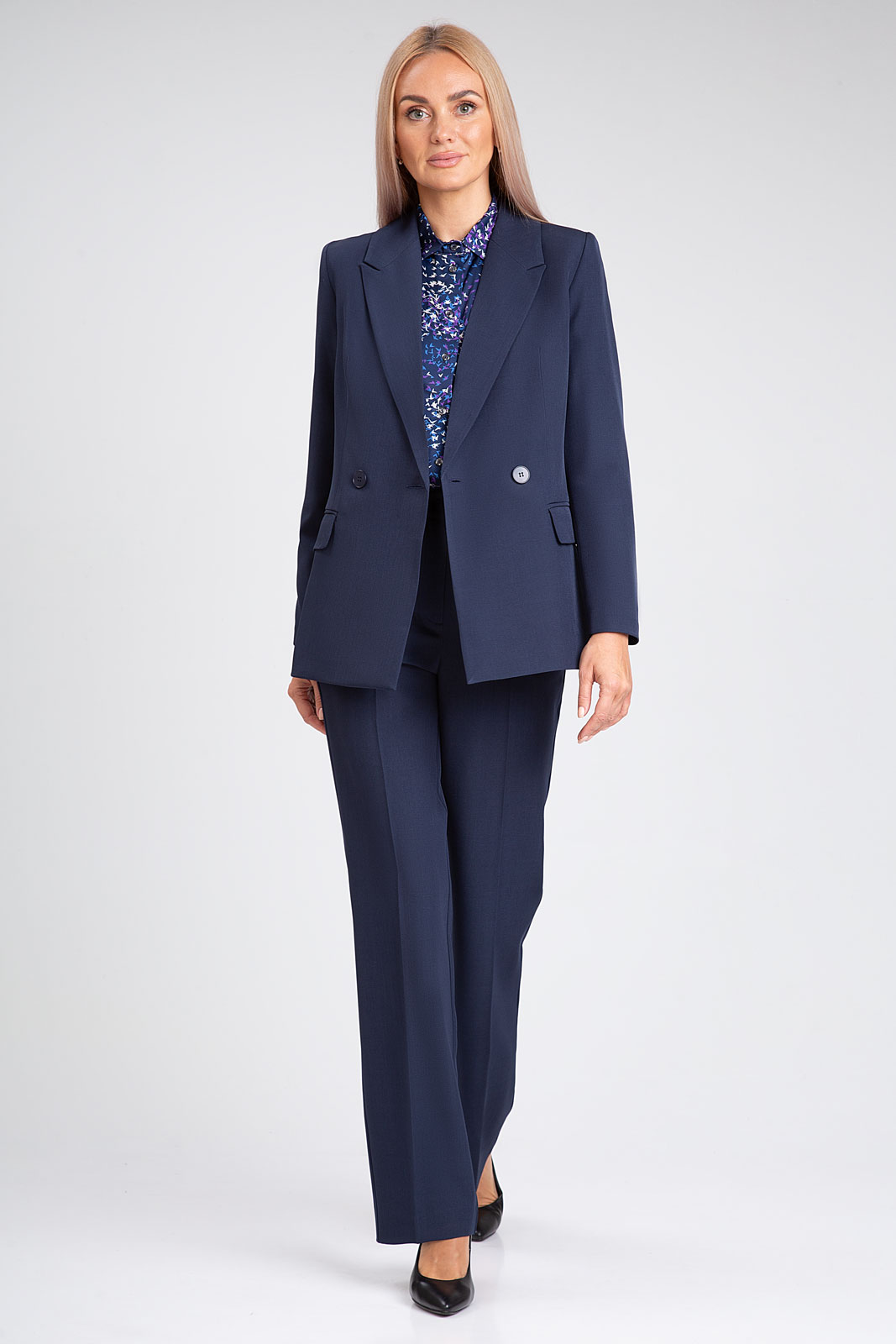 Костюм брючный 10609 темно-синий цвет 42-52