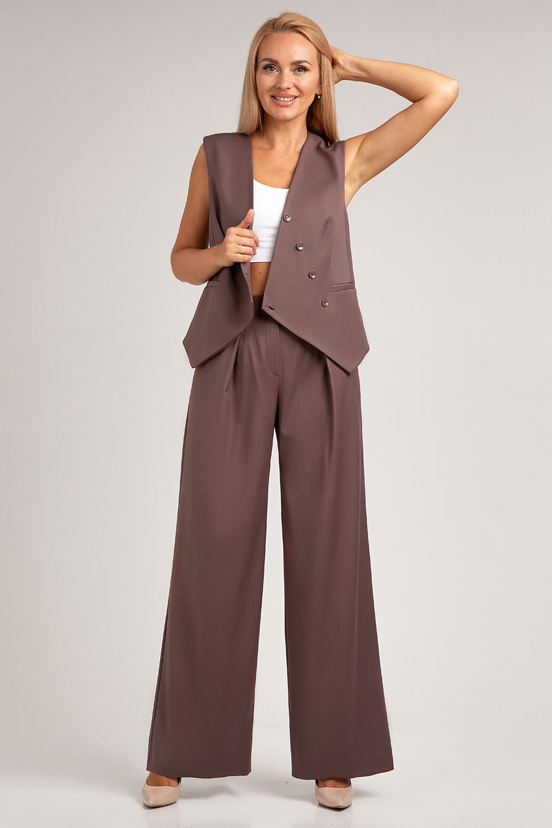 Костюм брючный 20713 коричневый цвет 44-48