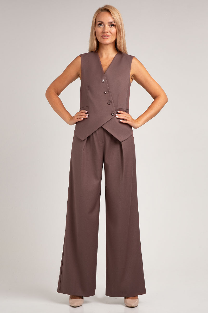 Костюм брючный 20713 коричневый цвет 44-48