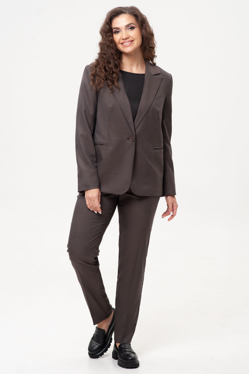 Костюм брючный 10403/1 гусиная лапка коричневая 42-58