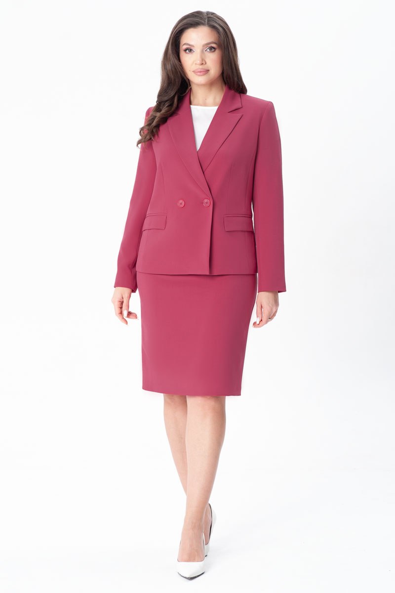 Костюм юбочный 10709 малиновый цвет 46-56