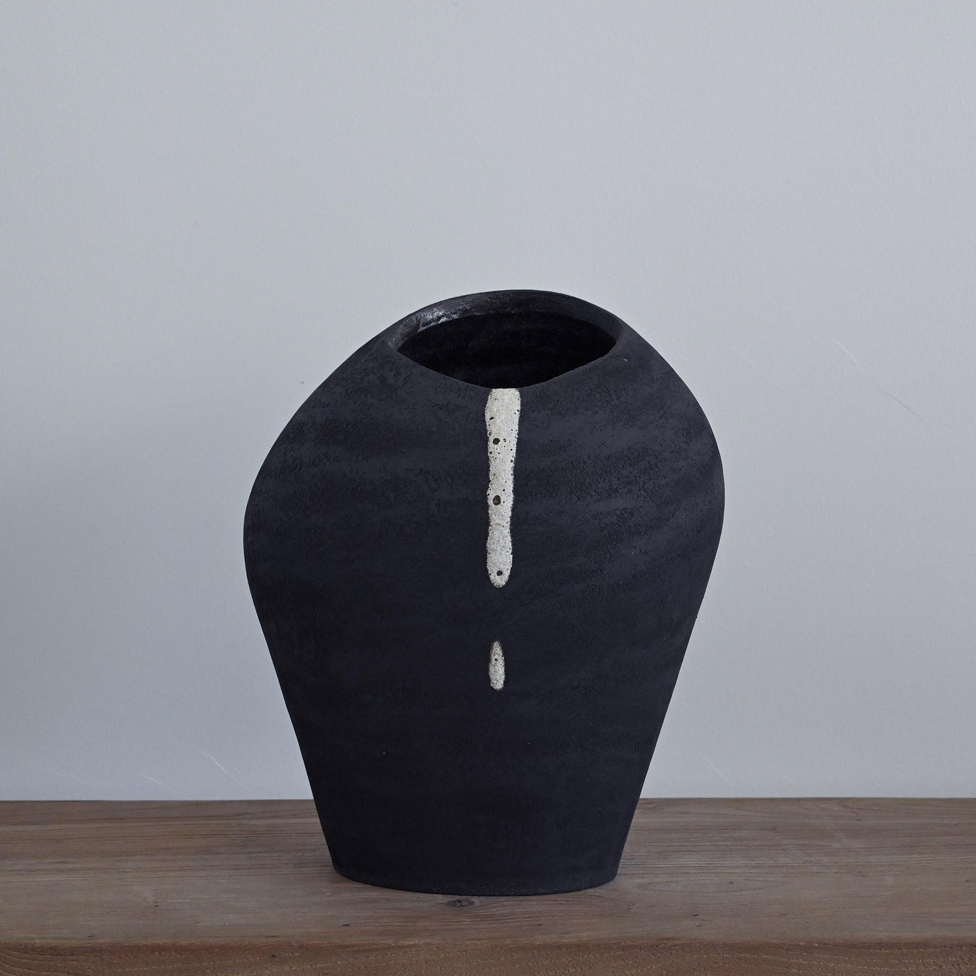 Handmade ceramic vase black Portugal