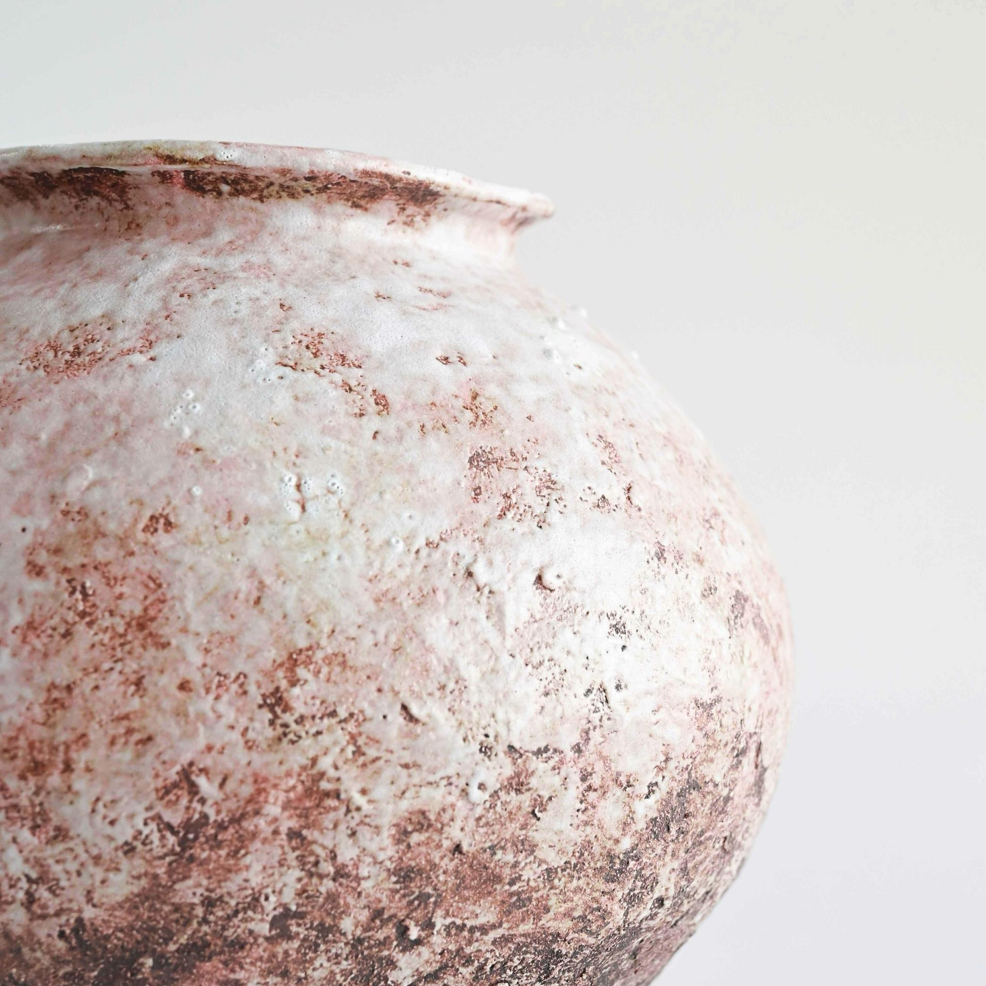 Handmade wabi sabi boho rustic ceramic vase Portugal details
