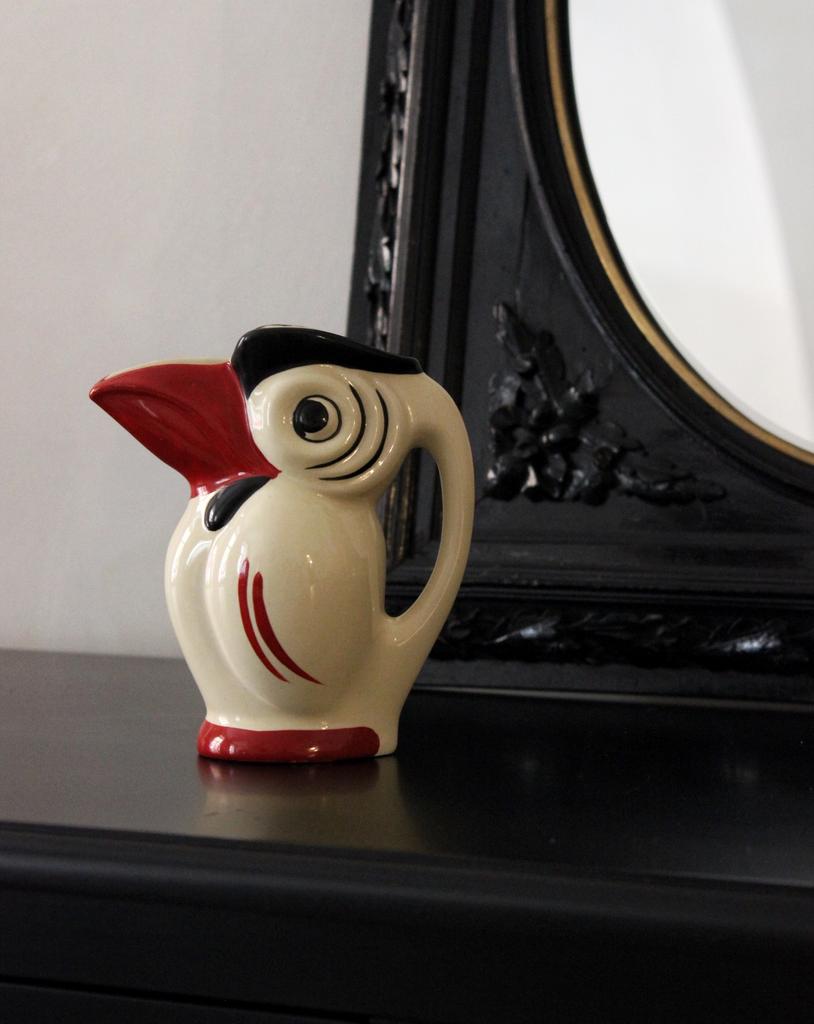 Кувшин - тукан ар-деко