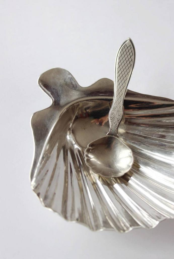 Ложка-ракушка для икры