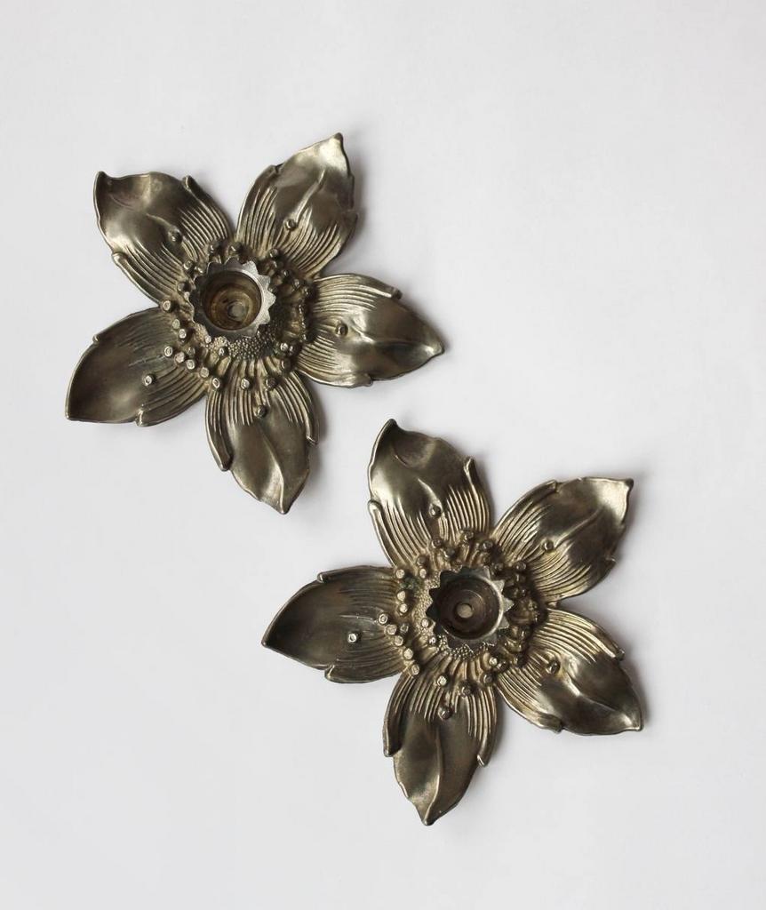 Подсвечники-цветы