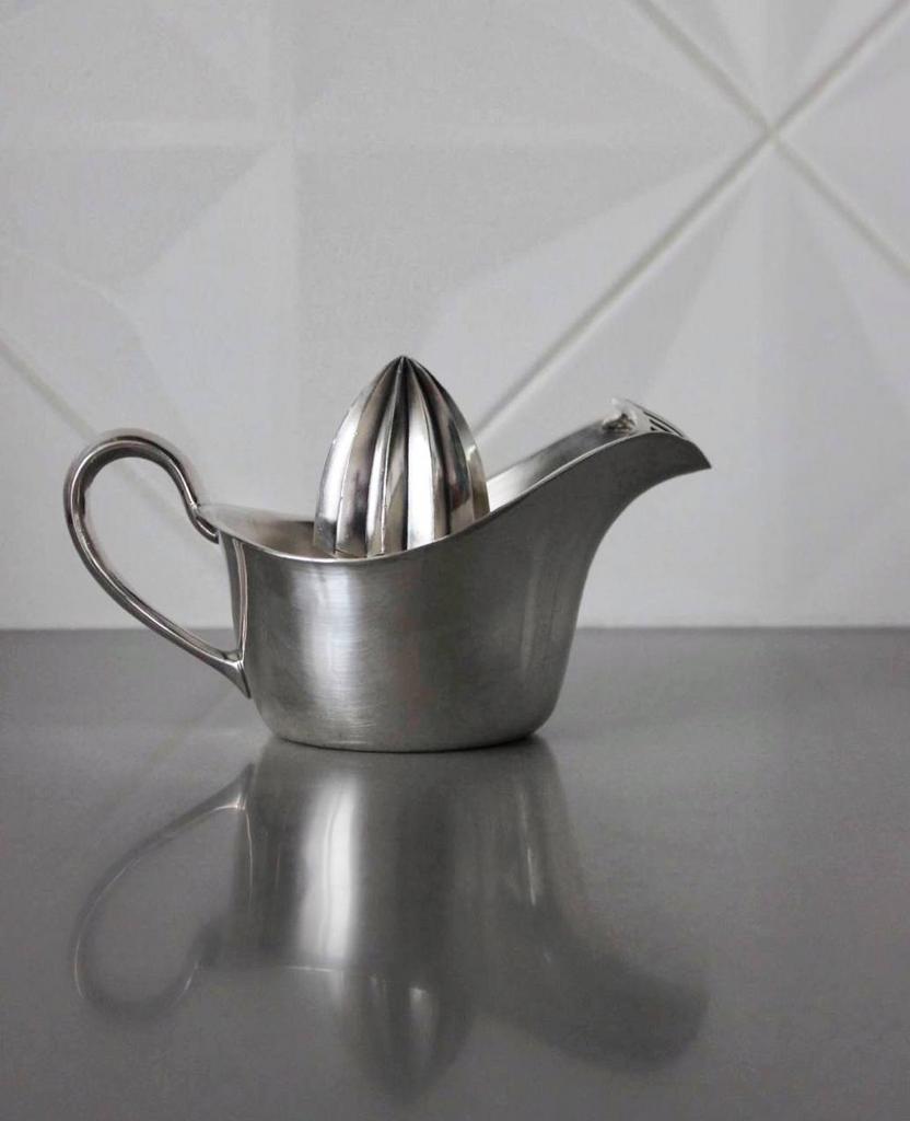 Антикварная соковыжималка